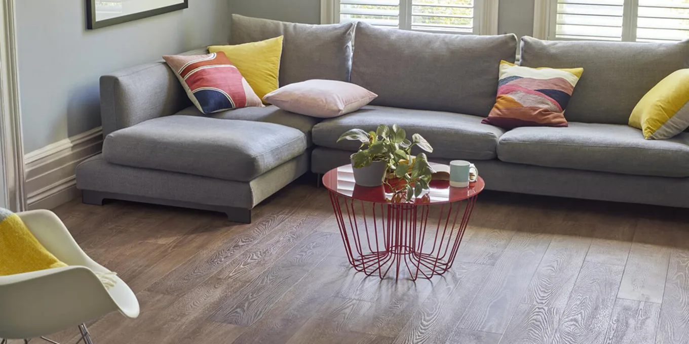 amtico-spacia-ss5w3316-carriage-oak-stripwood-livingroom_wh_1170x554 Amitco - A premium collection of exceptional flooring, designed to inspire.